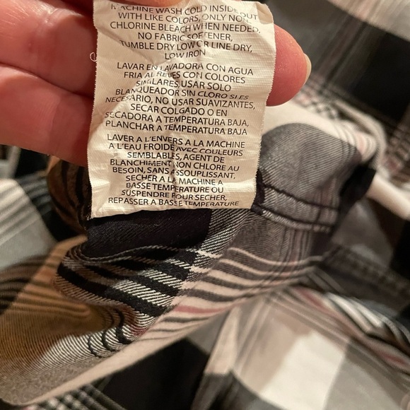 Wrangler Mens XL Short Sleeve Button Down Regular Fit Shirt Gray Black Plaid - Picture 6 of 6